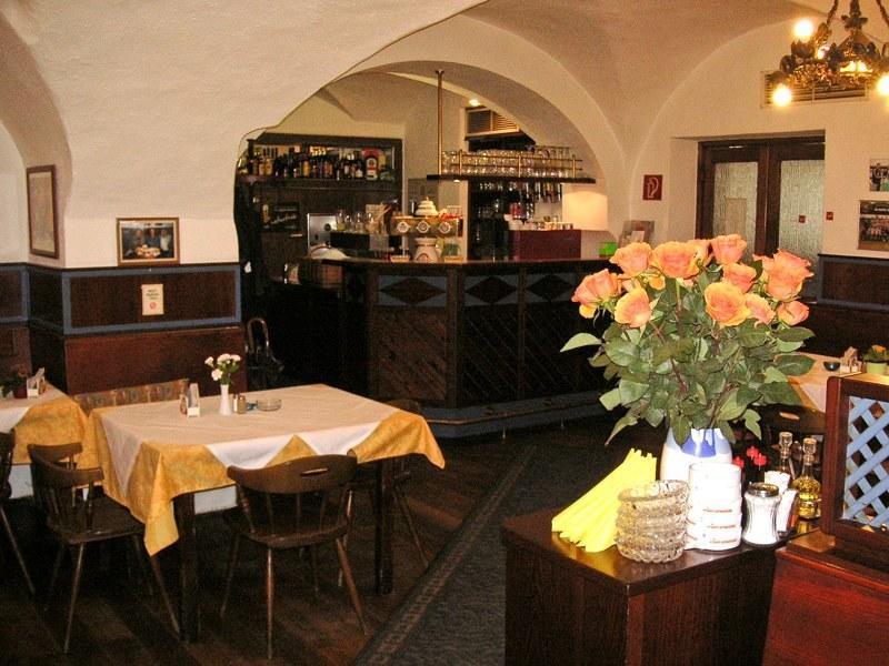 Gasthof Ludl Groß-Enzersdorf Eksteriør bilde