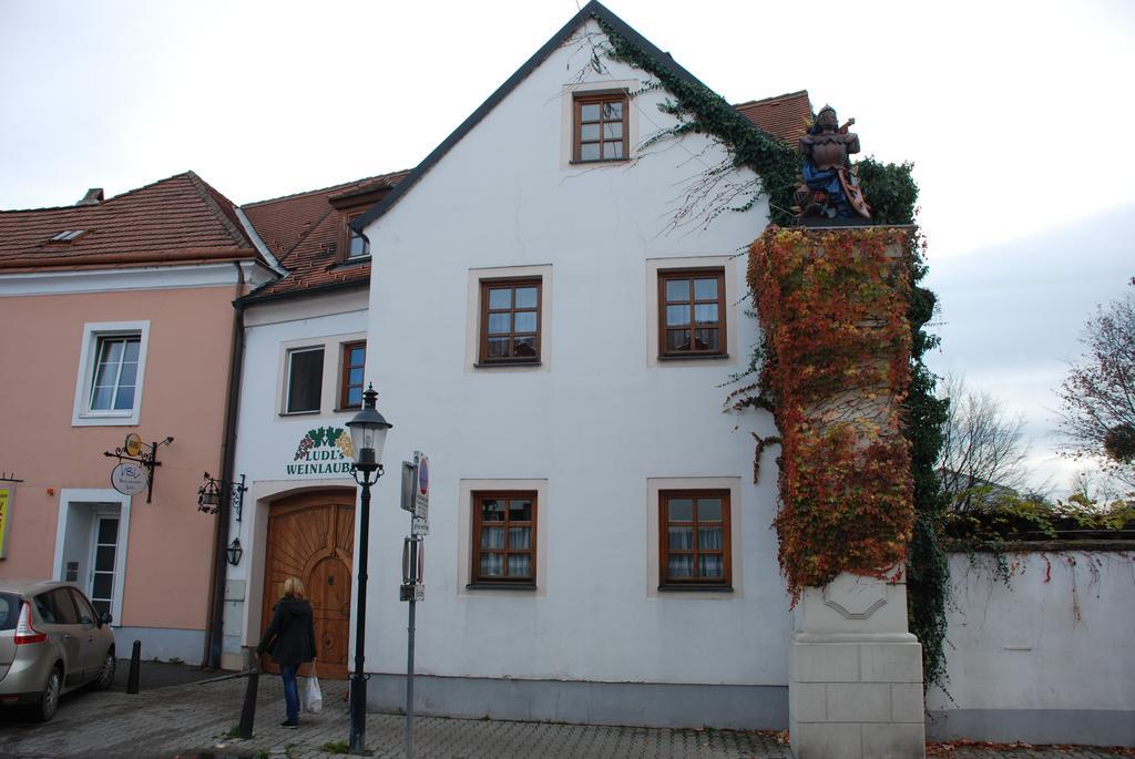 Gasthof Ludl Groß-Enzersdorf Eksteriør bilde